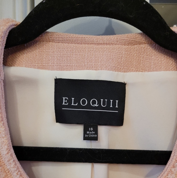 Blazer - Picture 2 of 4